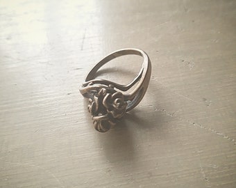 VINTAGE ROSE RING