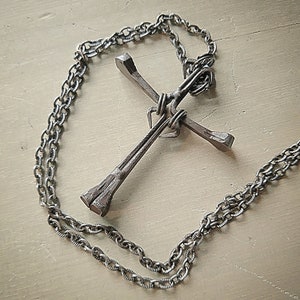 CROCE VINTAGE con CATENA