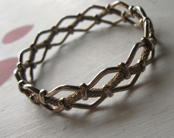 VINTAGE BANGLE BRACELET