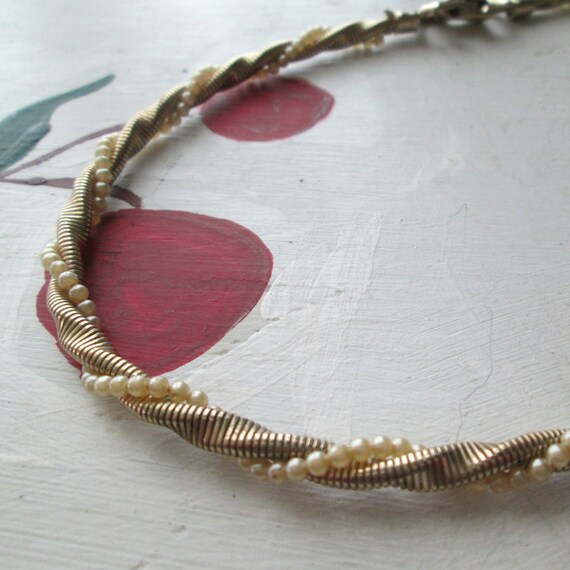 VINTAGE CORO NECKLACE