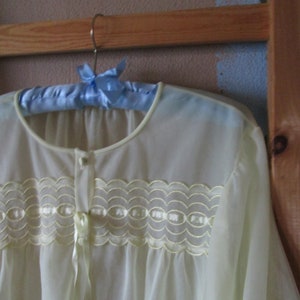 VINTAGE YELLOW PEIGNOIR Robe image 3