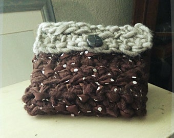 POLKA DOT CLUTCH Crochet