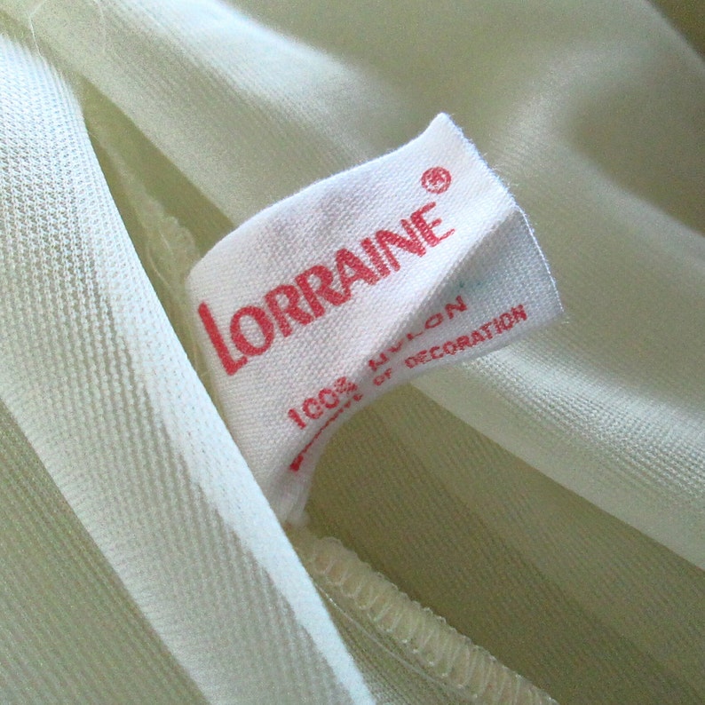 VINTAGE YELLOW ROBE