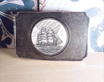 Gürtelschnalle mit geriffeltem Segelschiff-Design, Vintage 70er Jahre