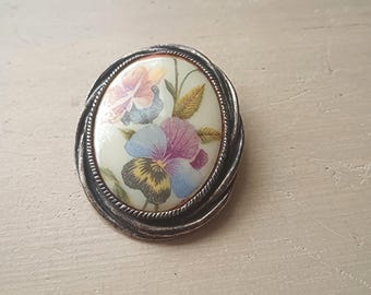 Stiefmütterchen BROSCHE und ANHÄNGER aus Vintage Porzellan