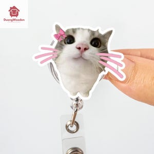 かわいい猫のミームバッジリール/看護師バッジリール/ラテン系バッジリール/バッジリール、看護師、教師、オフィススタッフ、看護師アクセサリー用のバッジクリップ