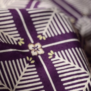 Large Furoshiki 71cm x 71cm gift wrapping cloth or table cloth-Purple with small flowers and lines that form to tree
