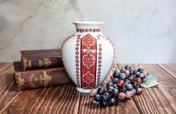 Vintage Ukrainian Pottery Vase Red White and Black Ceramic - Etsy