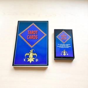 Deck de tarot et guide du symbolisme médiéval vintage 1994 par L&P