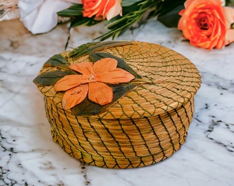 Vintage Handmade Sweetgrass and Bark Basket Trinket Box with Lid | Country Farmhouse Cottage Decor