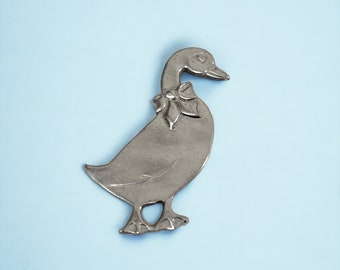 Pewter Mother Goose Duck Brooch | Vintage Silver Pin by SEAGULL Pewter Canada