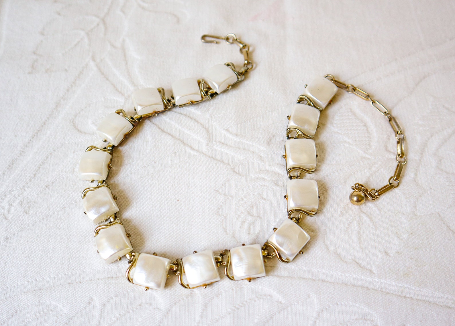Vintage CORO Thermoset Necklace White Lucite Gold Tone Etsy