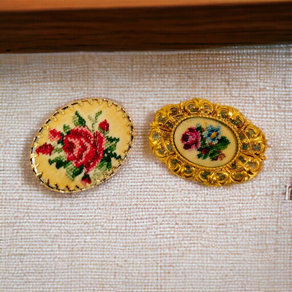 Vintage Needlepoint Flower Brooches | Hand Stitch… - image 1