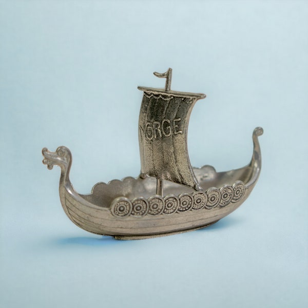 Vintage Norwegian Pewter Viking Boat, TPB Souvenir Tinn Ship, Handstopt Viking Longboat, Dragon Boat, Norse Ship, Norway Scandinavian Gift