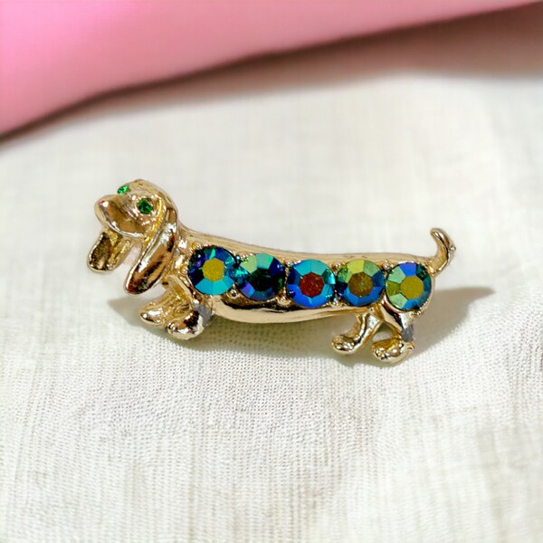 Navachi 18k Gold Plated Crystal Dachshund Dog Brooch Pin - Gift For Dog Lovers (3.3cm X 3.8cm) - View #5