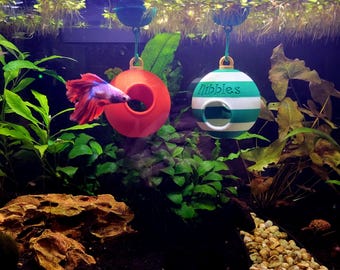 Floating Christmas Ball Aquarium Ornament - Fish Tank Holiday Decor - Personalized Gift for Fish Lovers
