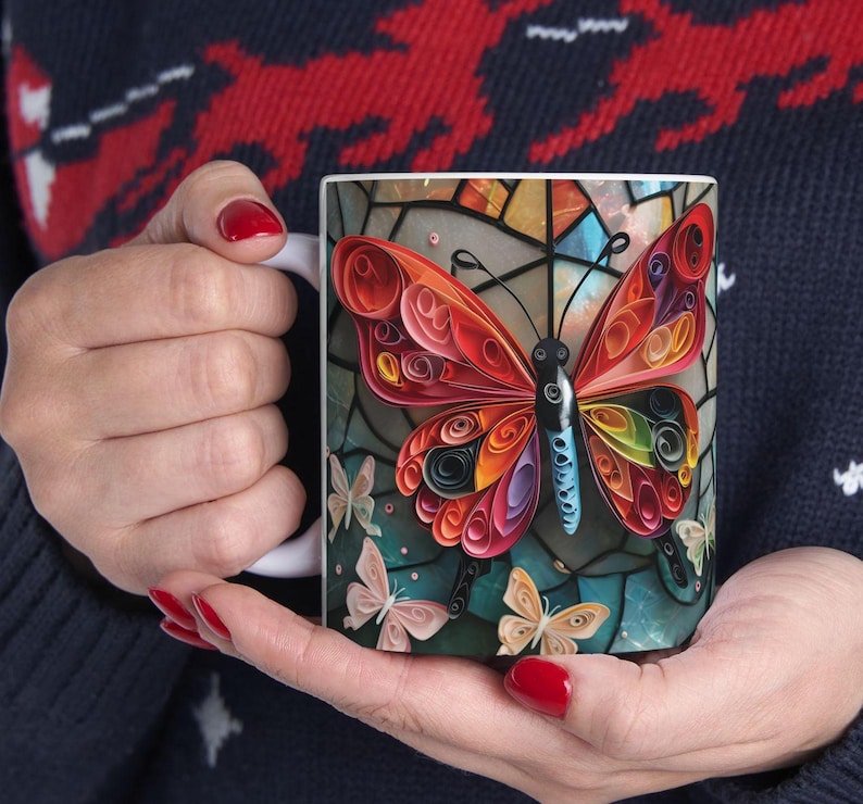 Gebrandschilderde vlindermok: artistiek koffiekopje, levendig ontwerp afbeelding 5