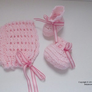 Crochet Pattern Easy Does it Crochet Bonnet and Crochet Baby Booties Pattern Pink Baby Booties Pink Baby Bonnet