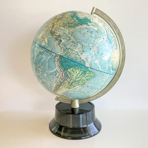 Vintage Rand McNally World Portrait Globe 1970s