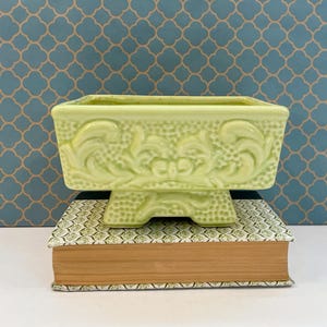 Vintage Fredericksburg Pottery Planter Rectangular Footed Lime Green 1940s Mid-Century