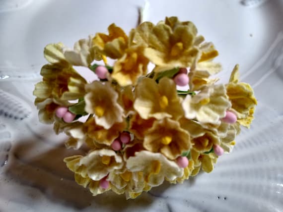 Vintage Millinery Flower Buttercup Lot of 6 KG3 Yellow Vintage Millinery Flower Buttercup Lot of 6 KG3 Yellow