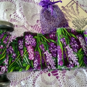 Vintage Trim - French Lavender Fabric - Lavender Sachet filled with French lavender buds - Hand Stamped Gift Tag - (570)