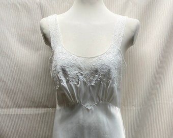 A Vintage 1960&#39;s Era White Three-Quarter Dress Slip with Wide Lace Straps and Scoop Neck, Size 6