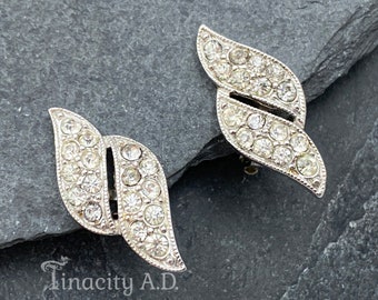 Elegant Pair of Vintage Art Deco Leaf-Shaped Rhinestone Earrings, Circa 1940