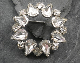 Vintage 1940's Circle Pin-Brooch with Tear Drop and Square Shaped Rhinestones.