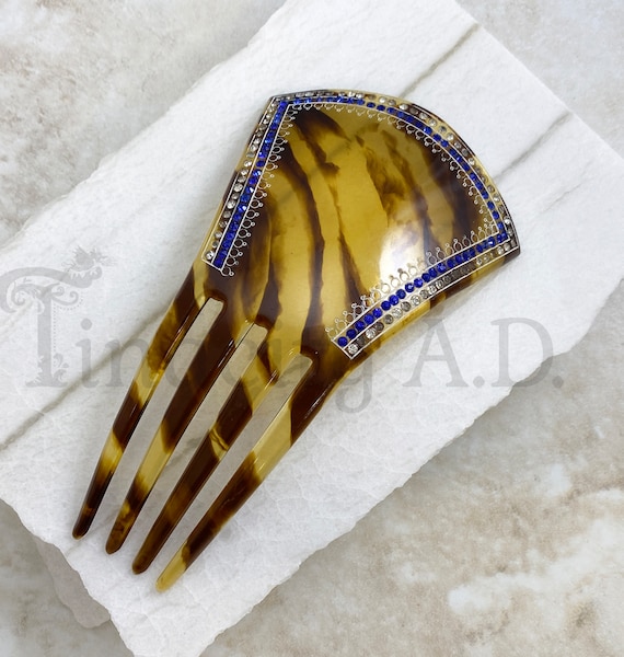 A Vintage Art Deco Celluloid Hair Comb With Sapphire Blue  display picture 3