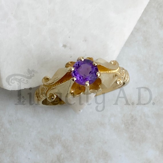 A Lovely Vintage Edwardian Revival Ring Fearturing