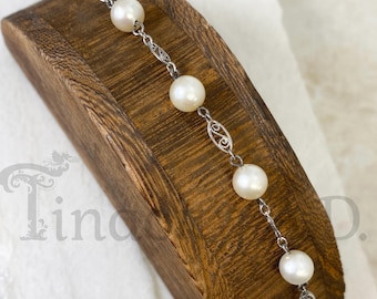 Vintage Classic Rhodium Plated Silver Tone Filigree Link Bracelet with 7.25 mm Cultured Pearls, 7 5/16-Inches, Circa 1960's