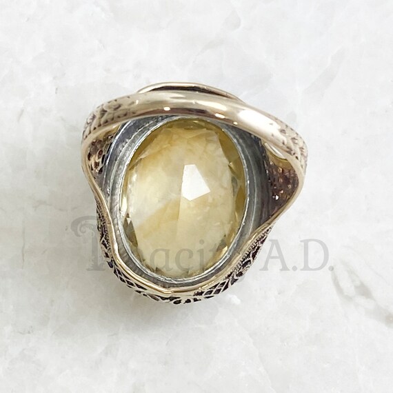 A Vintage Art Deco Filigree Ring with Large Oval … - image 7