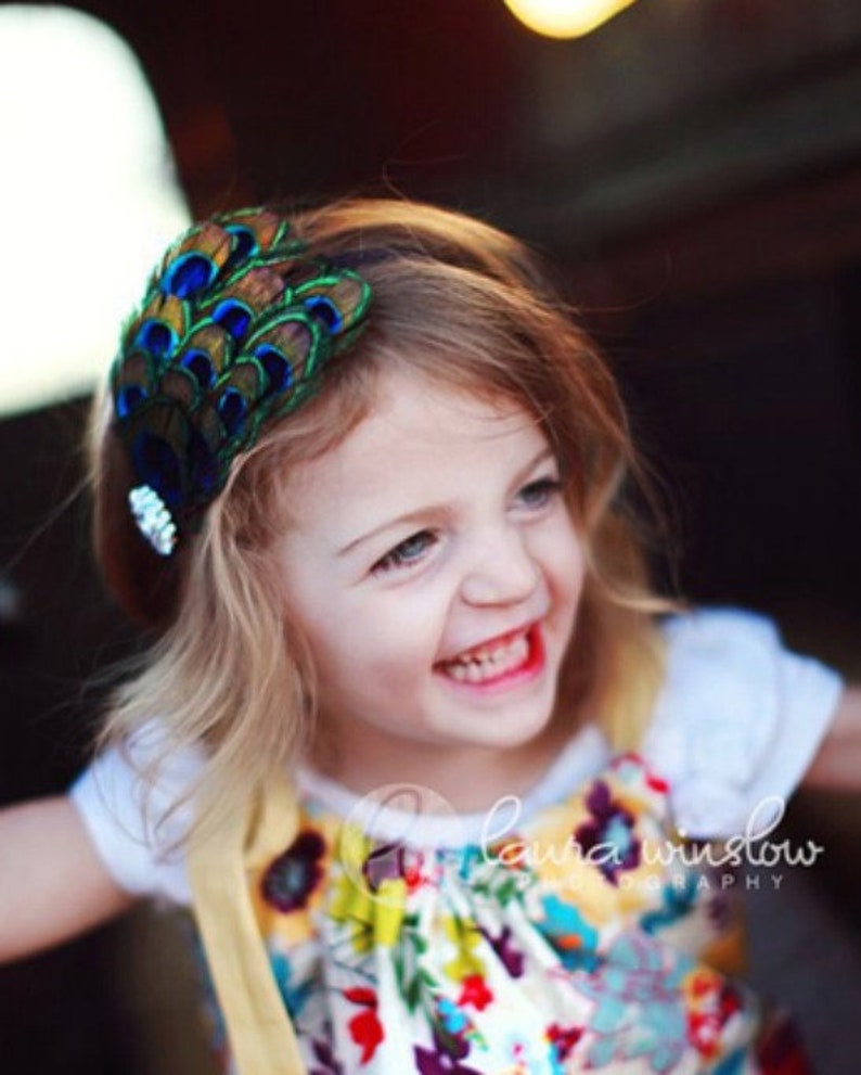 Peacock Baby Headband, Newborn Headband Prop, Baby Girl Feather Headband, Infant Headbands, Baby Bows And Headbands, Flapper Headpiece bild 6