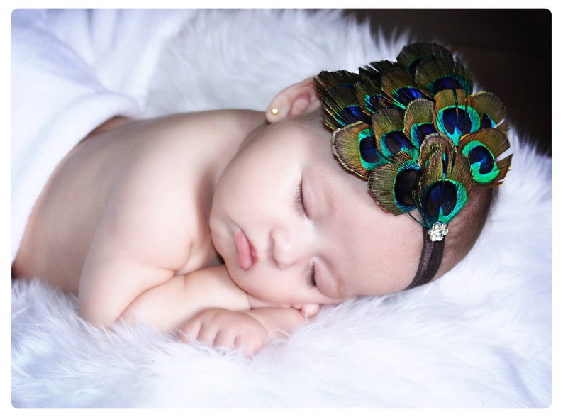 Peacock Baby Headband, Newborn Headband Prop, Baby Girl Feather Headband, Infant Headbands, Baby Bows And Headbands, Flapper Headpiece bild 3