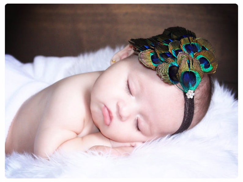 Peacock Baby Headband, Newborn Headband Prop, Baby Girl Feather Headband, Infant Headbands, Baby Bows And Headbands, Flapper Headpiece bild 7