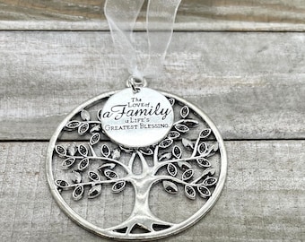 Family Ornament, Tree of Life The Love of A Family is Life's Greatest Blessing Charm, Christmas Ornament, Mother's Day Gift