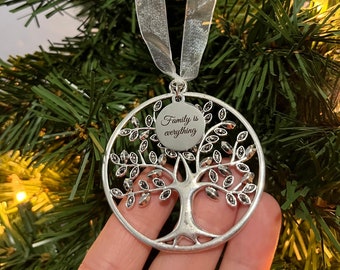 Tree Of Life Ornament, "Family Is Everything", Family Ornament, Family Christmas Ornament Gift, Mother's Day Gift For Mom