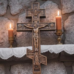 Prawosławny drewniany krzyż ścienny 11,8 x 4,6 cala, ręcznie rzeźbiony krucyfiks z dębu i jesionu, krzyż chrześcijański, krzyż prawosławny, dekoracja ścienna do kościoła, dekoracja religijna