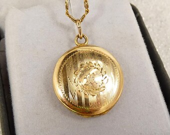 Antique 10K Gold Locket Pendant Necklace Monogram M