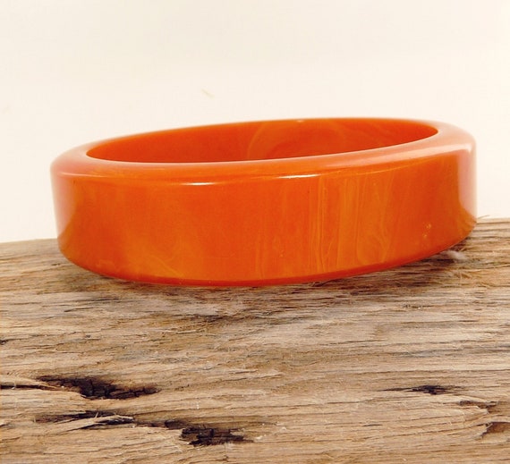 Vintage Bakelite Bangle Bracelet Orange Bakelite - image 7