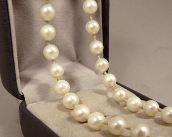 Vintage Cultured Pearl Necklace 14K White Gold Clasp