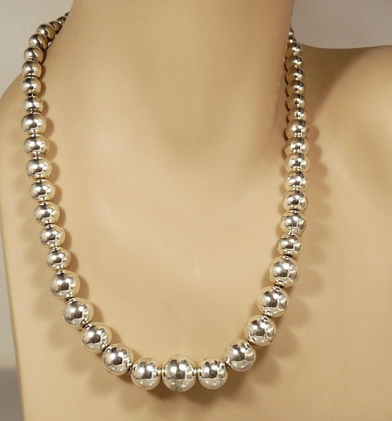Sterling Silver 925 Graduated Bead Necklace