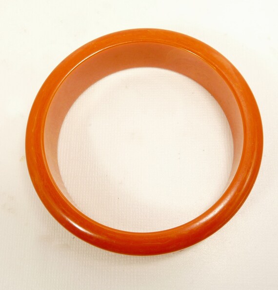 Vintage Bakelite Bangle Bracelet Orange Bakelite - image 5