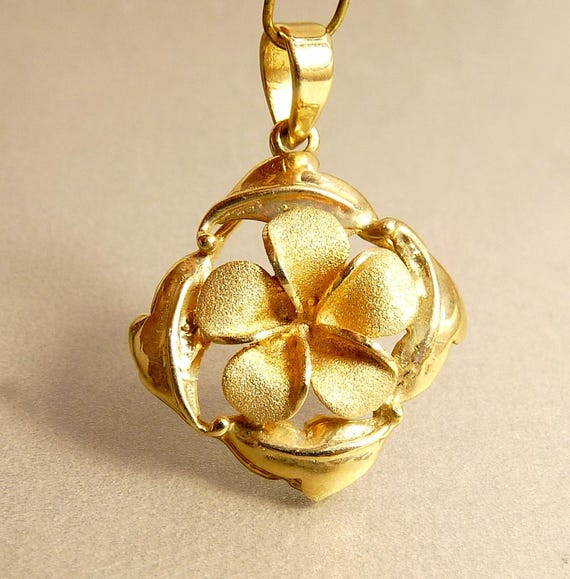 Vintage 14K Gold Hibiscus Flower Pendant Hawaii
