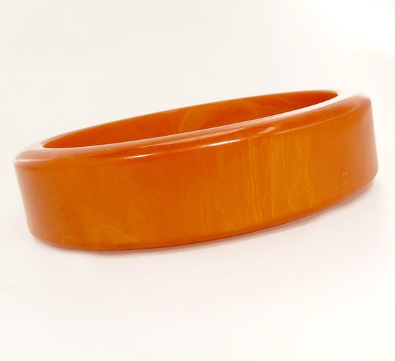 Vintage Bakelite Bangle Bracelet Orange Bakelite - image 6