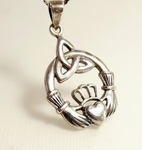 Sterling 925 Claddagh Pendant Necklace Vintage Celtic Jewelry