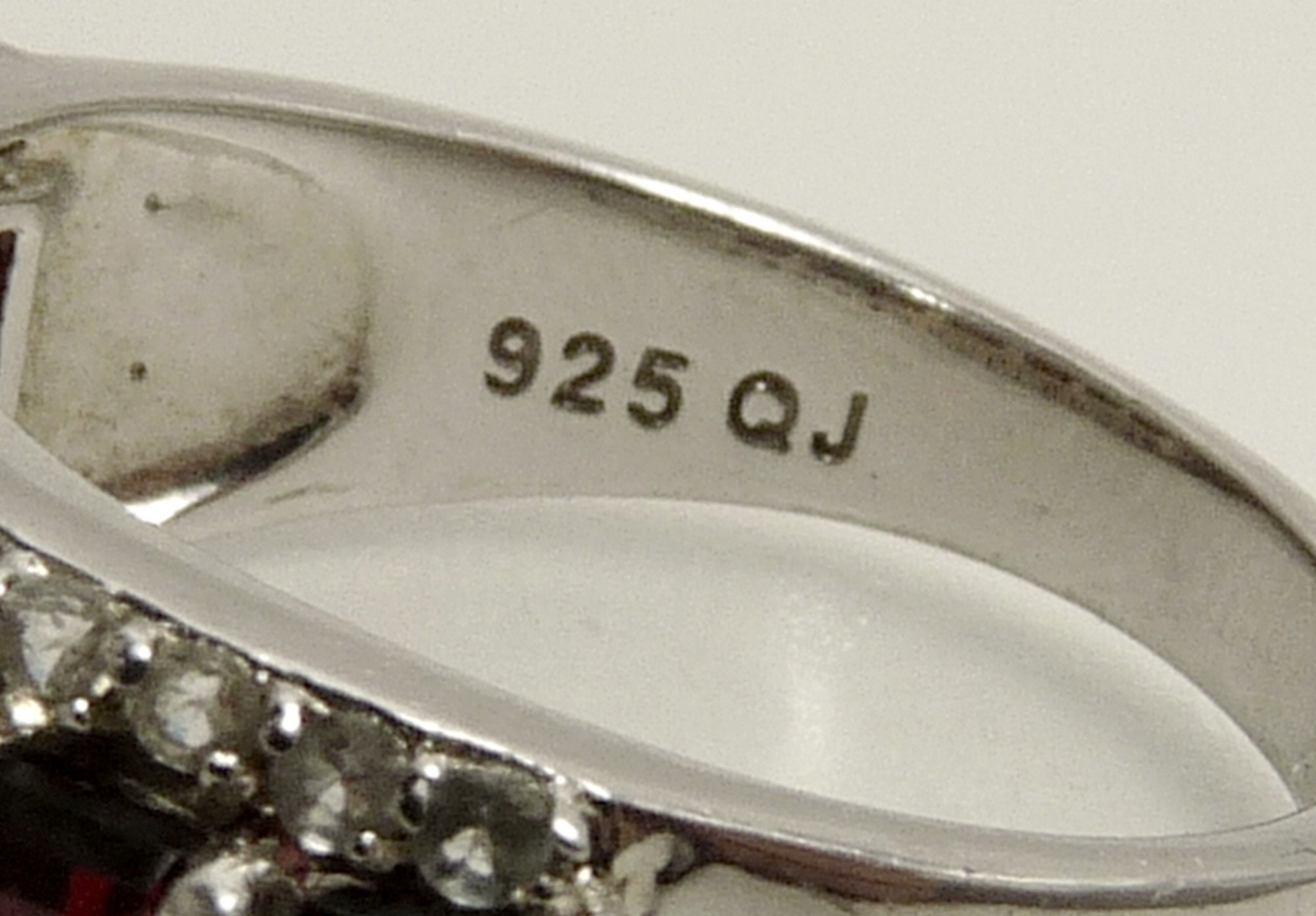 Sterling 925 Garnet Diamond Ring India QJ 925 Size 7.5