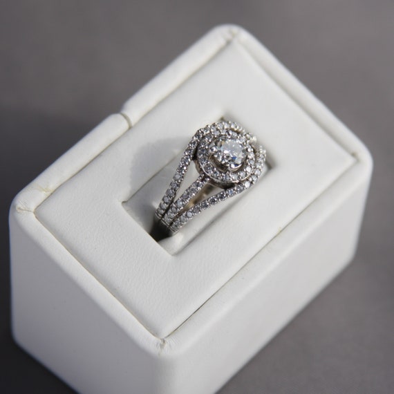 Vintage Diamond Ring, Vintage Diamond Wedding Rin… - image 2