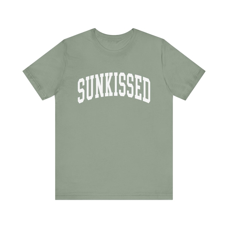 Sunkissed Ladies Vacation Tee, Koszulka Summer Vibes dla miłośników plaży, Luźny, obszerny damski T-shirt na prezent dla niej, Koszulka z grafiką Ocean Coastal zdjęcie 6